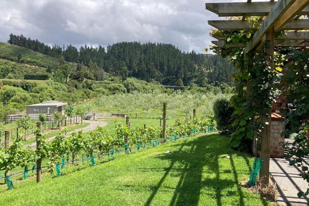 Maymorn Orchard Suites Upper Hutt Exterior photo